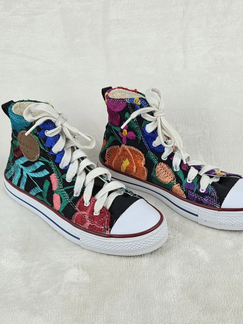 Hikal Bolom Embroidered High Top Sneakers Womens 7 Floral Mexican Artisan